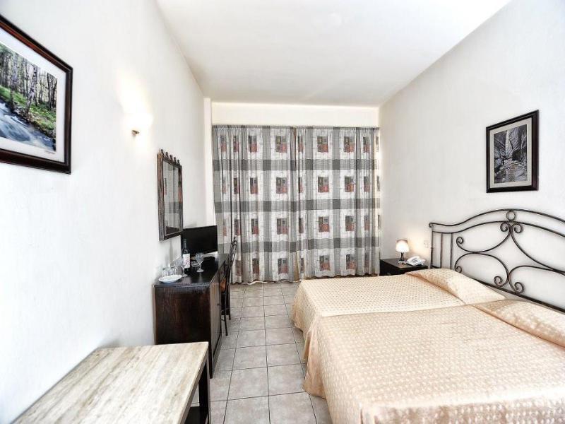 Piere Anne Beach Hotel Ayia Napa Exteriör bild