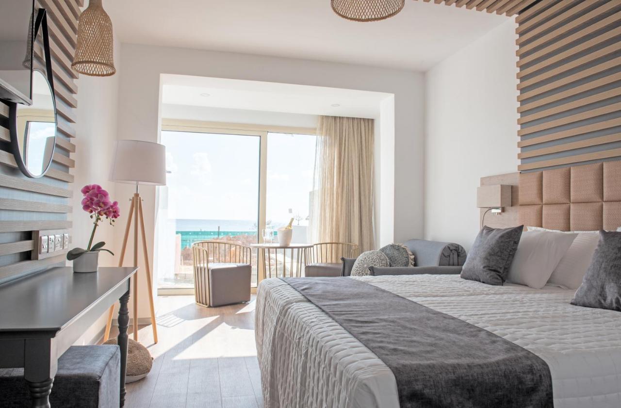 Piere Anne Beach Hotel Ayia Napa Exteriör bild